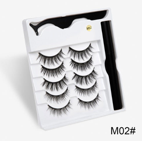 A Pair Of False Eyelashes With Magnets In Fashion